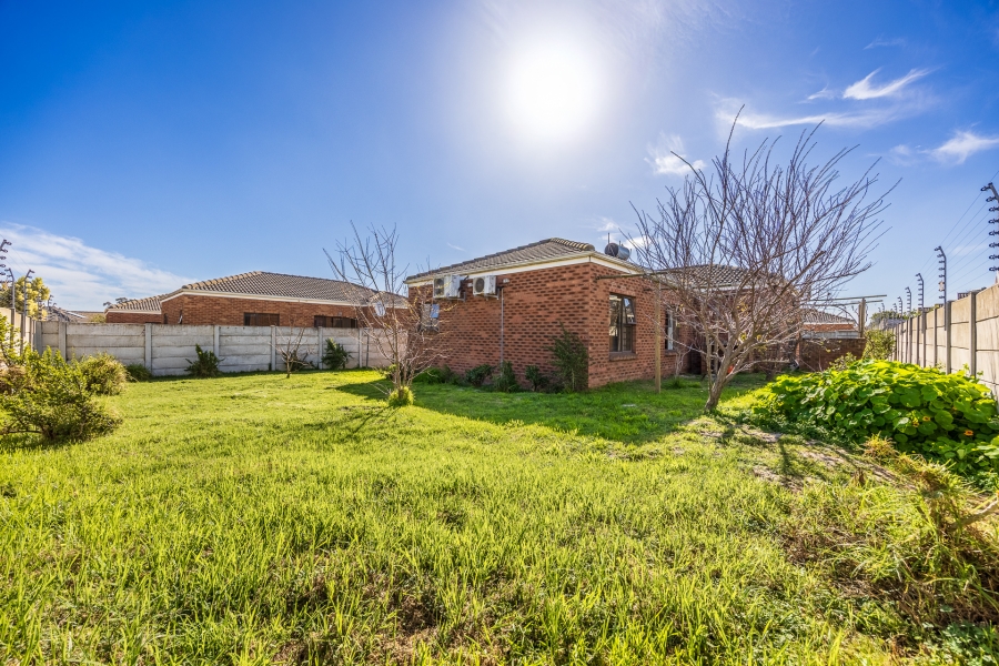 3 Bedroom Property for Sale in Vredelust Western Cape
